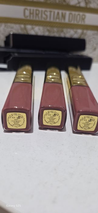 Dior rouge  sequin  лимитирано блестящо червило 420 pink star