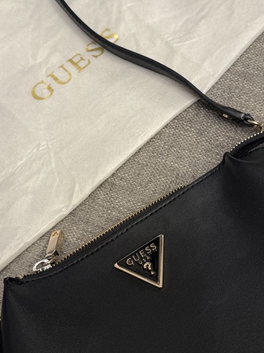 Guess Iwona дамска чанта