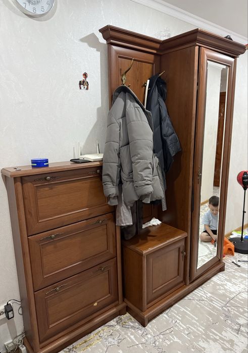 Шкаф для прихожей