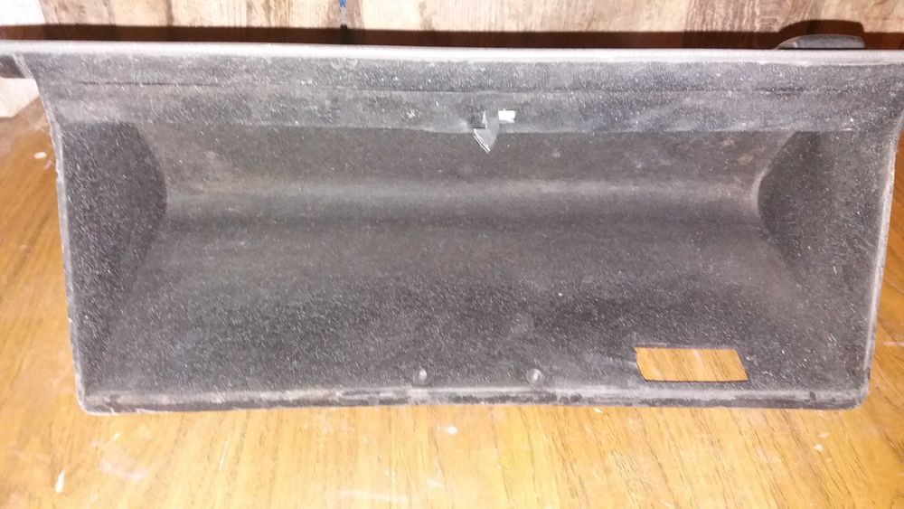 Продам бардачок на Газ 3110