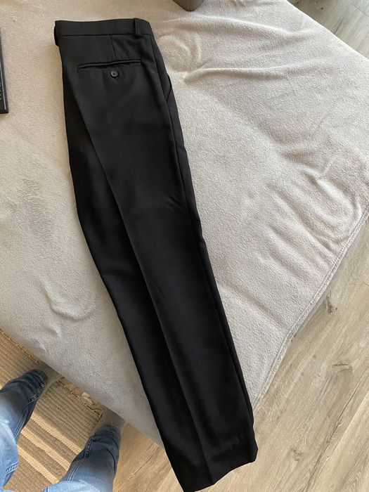 Vand costum negru marimea 44