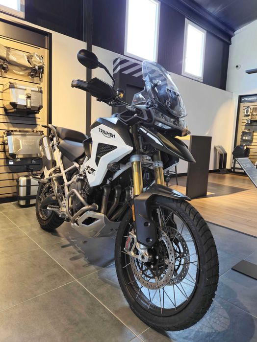 Motocicleta Tiger 1200 Rally Pro 2025 | Bonus accesorii 1.330 Eur