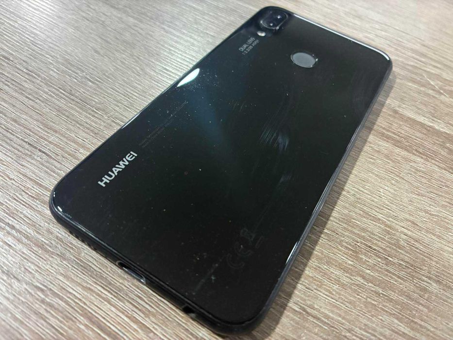 Мобилен телефон Huawei P20 lite