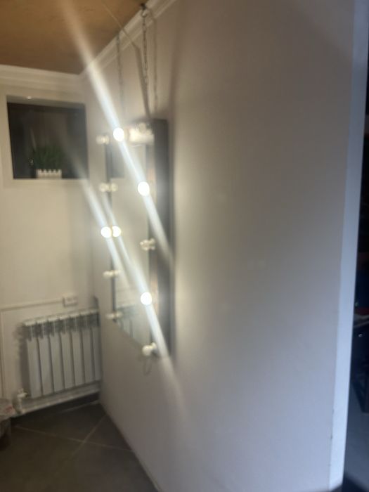 Зеркало размером 110  на 60