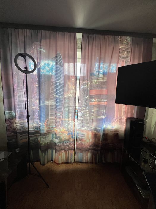 Продам фотошторы с рисунком пишите кому интернсно .