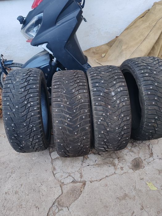 Продам резину состояние новое