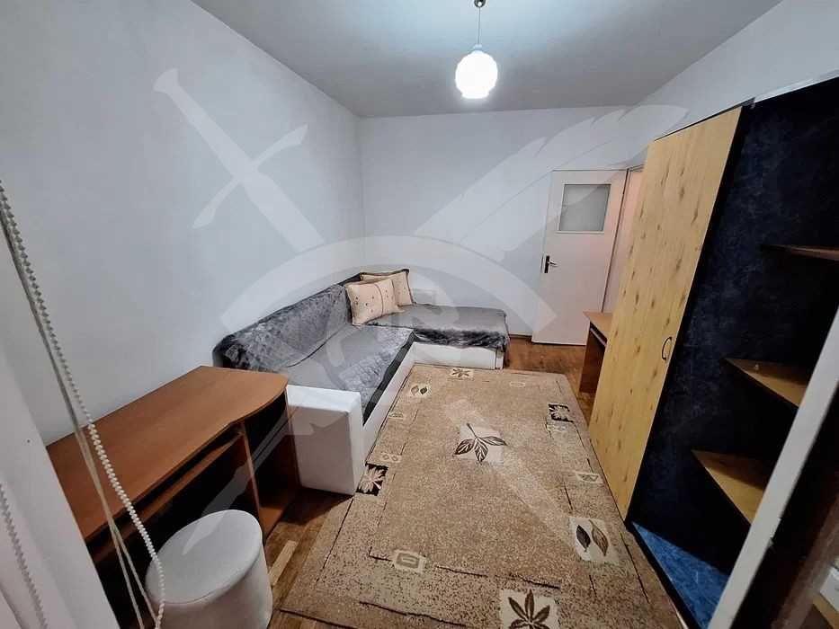 Дава се под наем Тристаен апартамент в Варна, Колхозен пазар - 76 кв.м за 475 € - Снимка #2