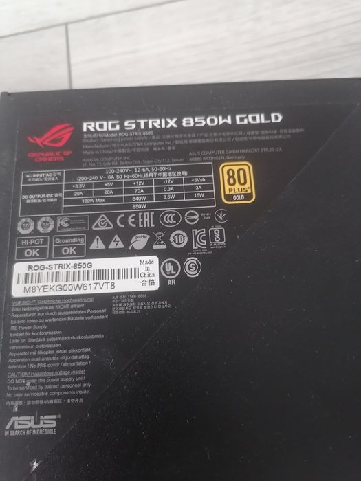 ASUS ROG Strix 850W 80+ Gold + cabluri originale