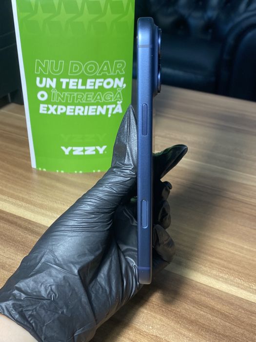 iPhone 17 Pro Max • 512 GB • Deep Blue