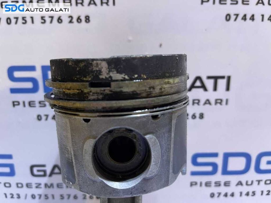 Piston Pistoane cu Biela Renault Trafic 2 1.9 DCI 2001 - 2010