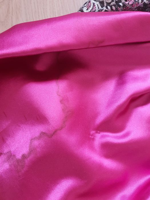 Vând rochita fetite