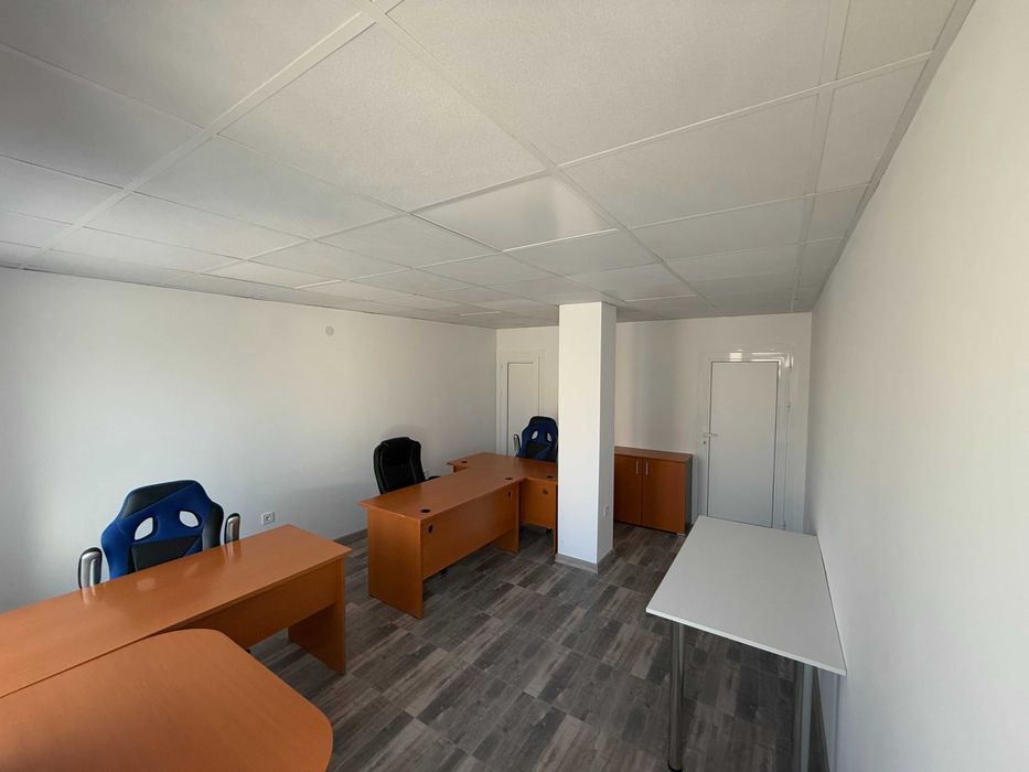 Дава се под наем Офис в Габрово, Център - 25 кв.м за 178.5 € - Снимка #7