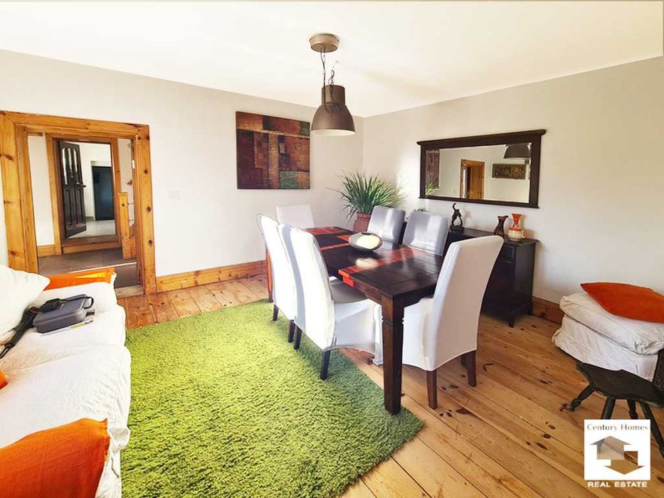 205017 Реновирана къща с голям двор в с. Градище