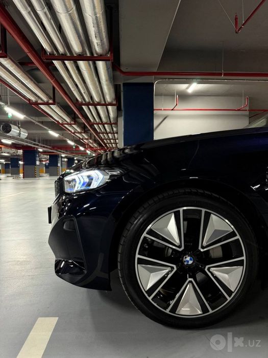 BMW i3 40L Night Sport
