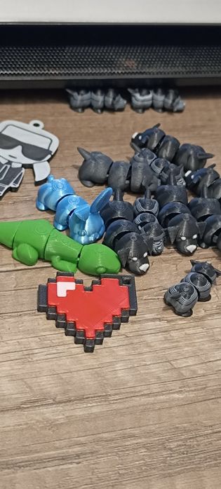 Малки подвижни играчки