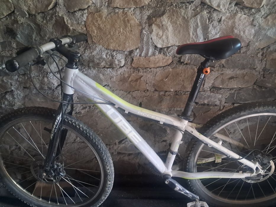 Bicicleta Cube full