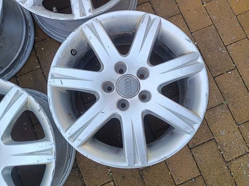Продам легкосплавные диски на автомашину Audi