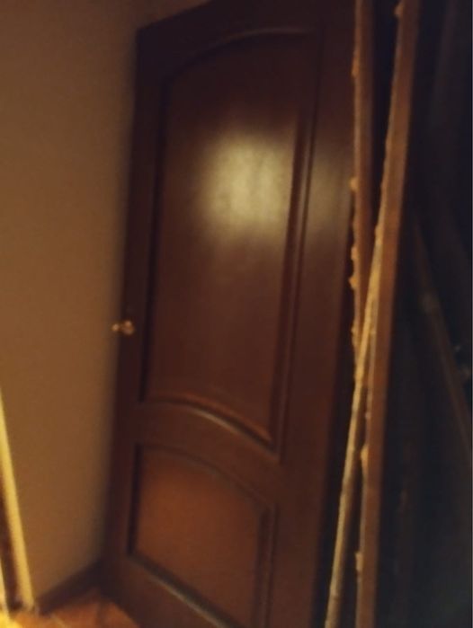 Двери б/у почти новые