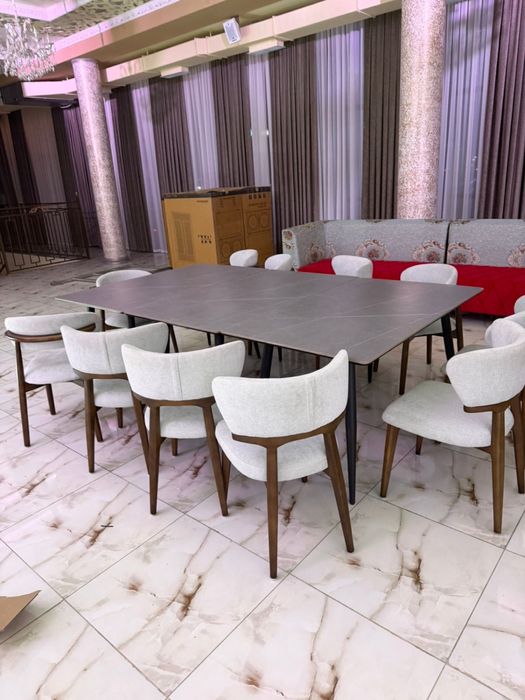 Продаю столы, стулья, диван