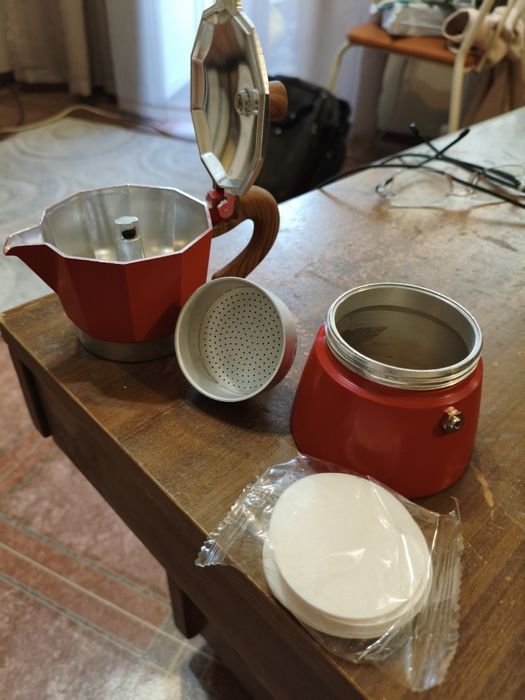 Гейзерная кофеварка