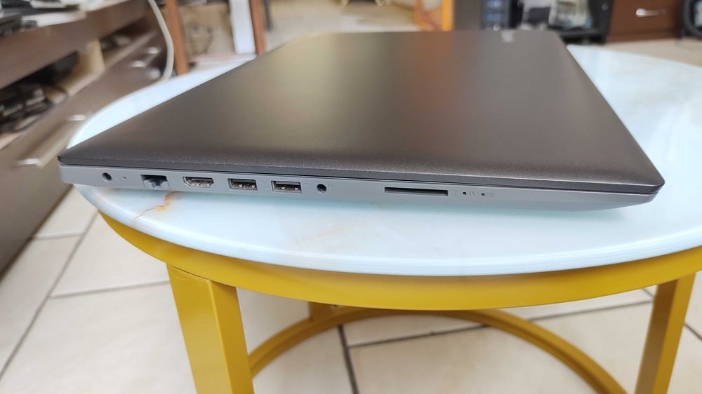 Лаптоп Lenovo ideapad 320