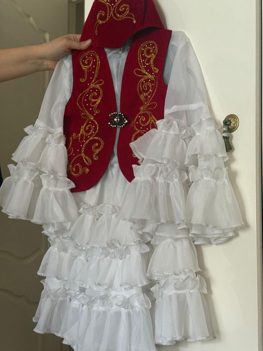 Казахский национальный костюм