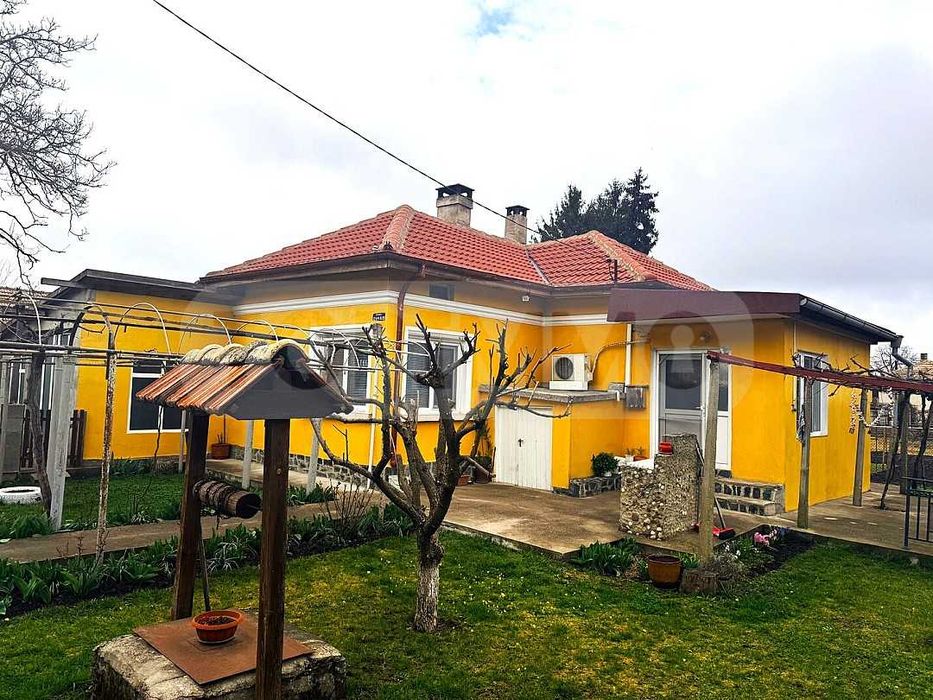 Едноетажна къща в град Генерал Тошево