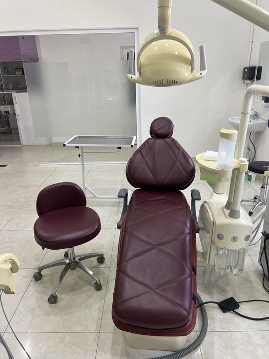 Стоматологическое кресло