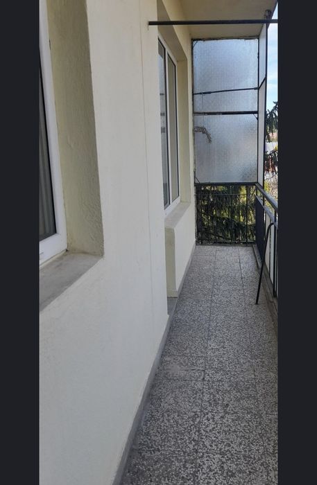 Продавам тристаен апартамент