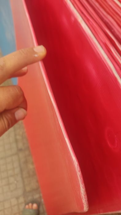 Поликарбонат платна червени