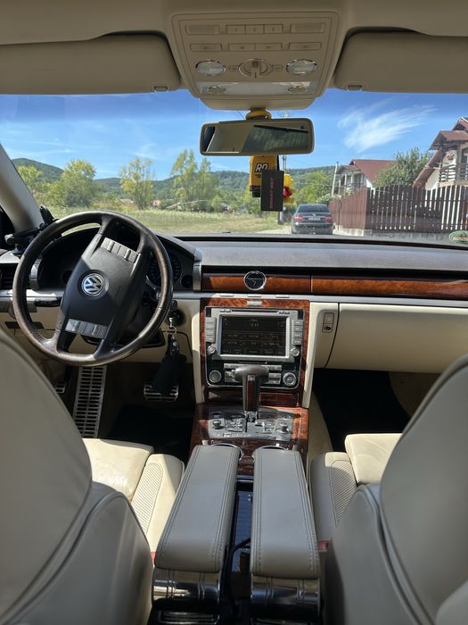 Volkswagen Phaeton facelift 4 locuri