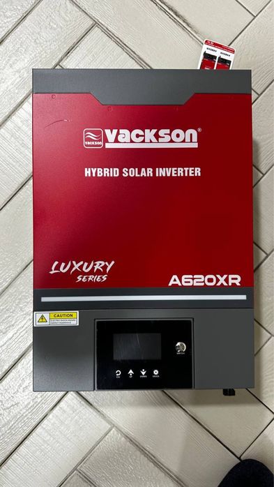 Солнечный инвентор Vackson