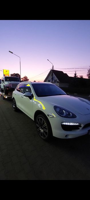 Tractari Auto / Platforma Auto / Asistenta Rutiera / Intern Extern /