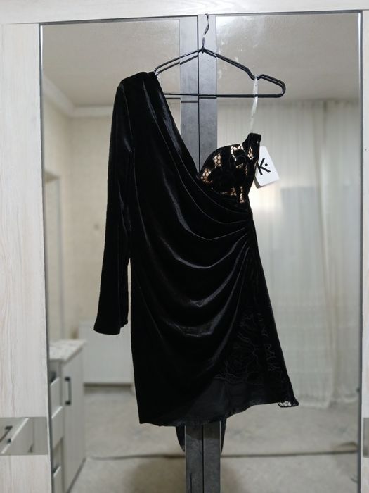 Вечерние платье .