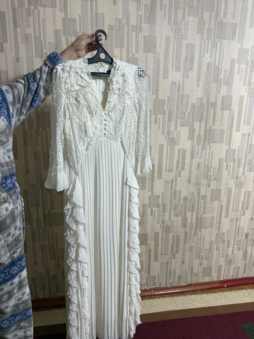 Платье белоe POLENPOE