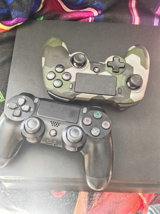 Playstation 4 Slim