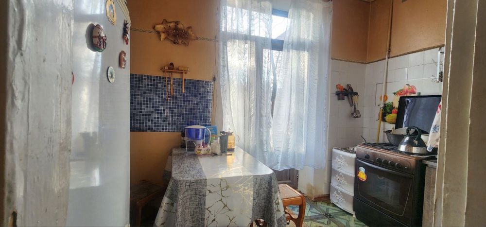 Продается квартира 3 комнатная в центре Наваи