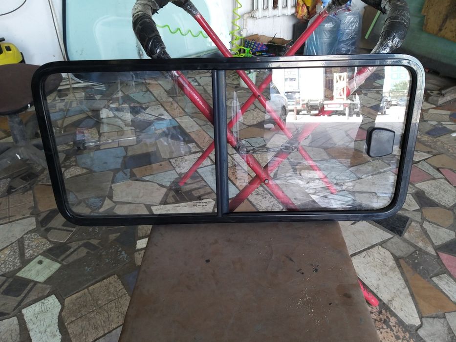 Автостекла УАЗ все модели