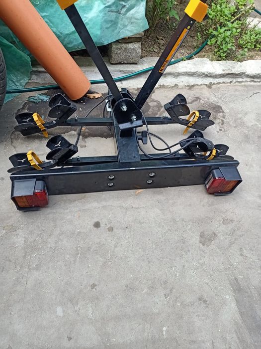 Vând suport cârlig auto marca Hawk pt 2 biciclete