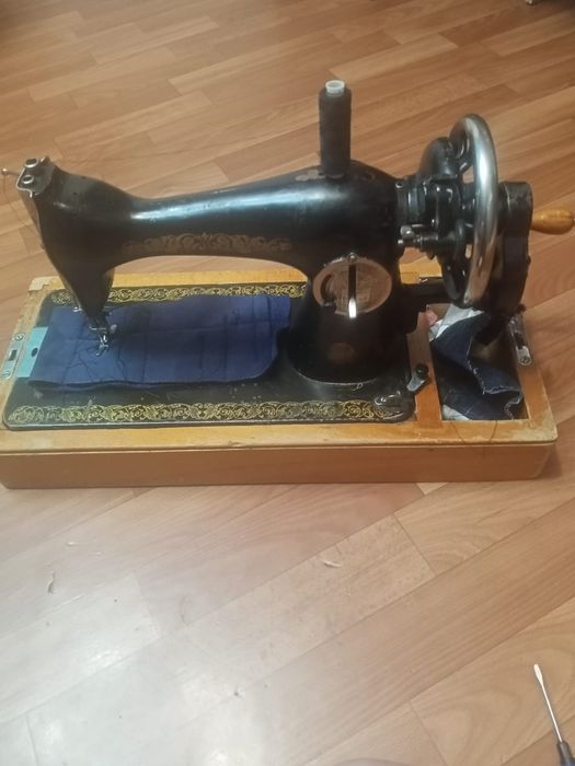 Швейная машинка,