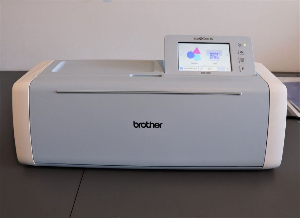 Mașină de scanat și tăiat ScanNCut Brothers SDX1200