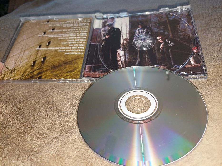 La Familia - Punct și de la capăt (CD) 2003