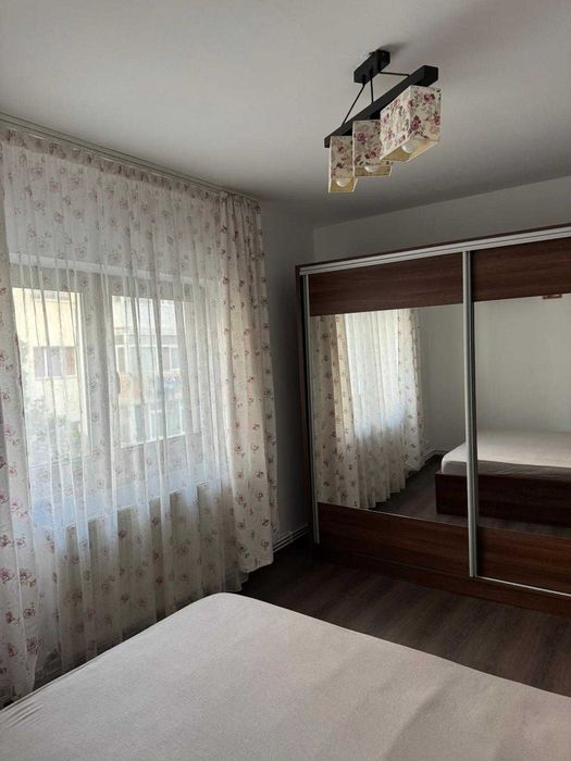 Apartament Chirie 2 camere complet mobilat utilat zona Prundu Pitesti: parcare, centrala proprie
