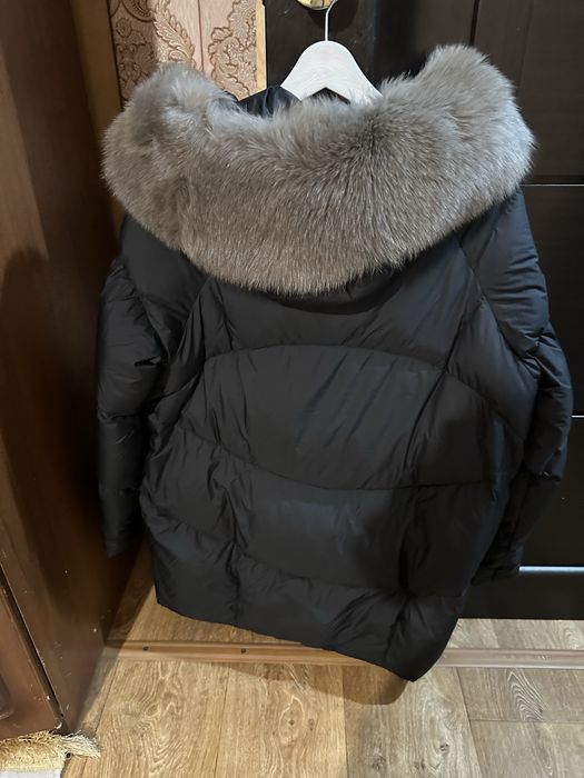 Продам куртку в идеальном состояние