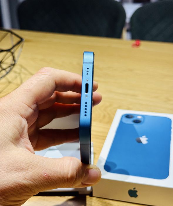 iPhone 13 - 128GB