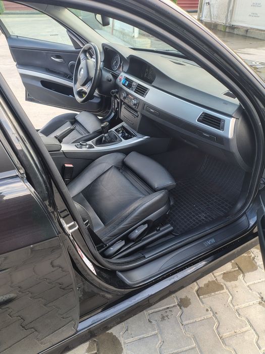 Vând BMW e91  facelift