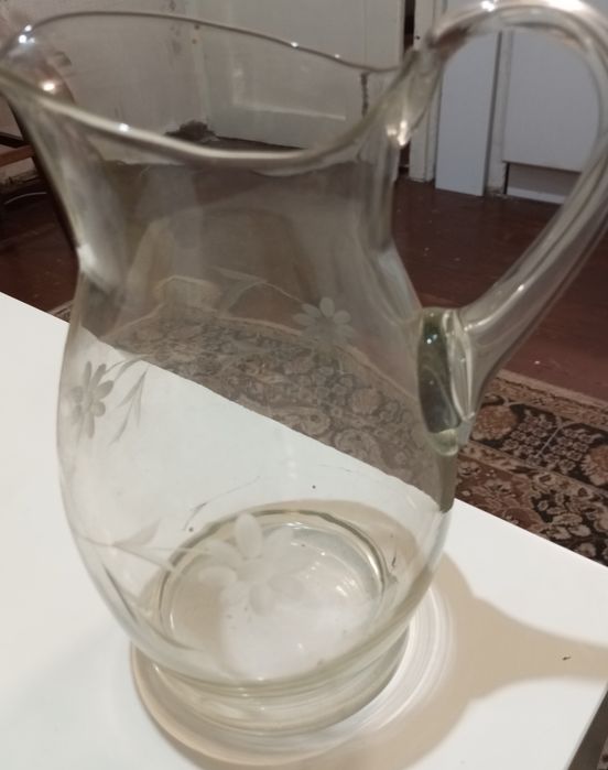 Стъклени кани за вода