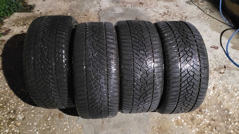 4 br. Зимни гуми Goodyear Ultra Grip -  255 х 40 х 19 – 100 V