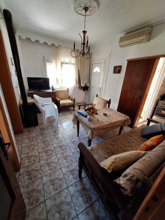 Продава къща с площ 60 м2 с двор 150 м2 в Паралия Врасна, Гърция