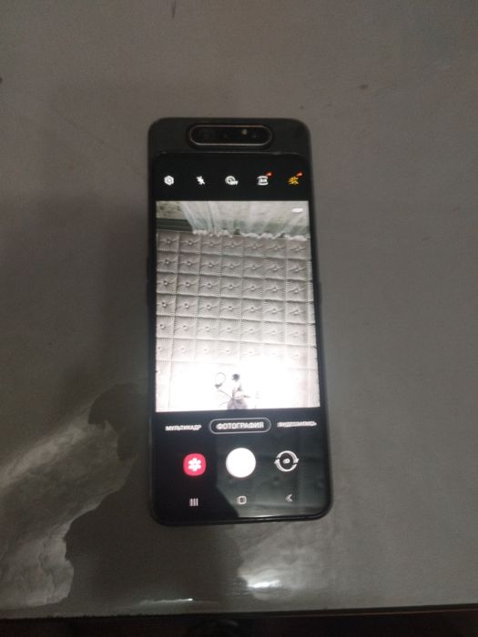 Телефон Самсунг а80 б.у